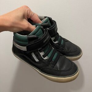 Geox boys hightops 
Size US 13